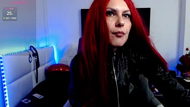 Snapshot of EvelynQueenn chatting on March 2025 05:24:02 AM EvelynQueenn online show from March 2025 05:24:02 AM