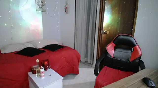 vanessalat online show from May 2026 10:26:01 PM