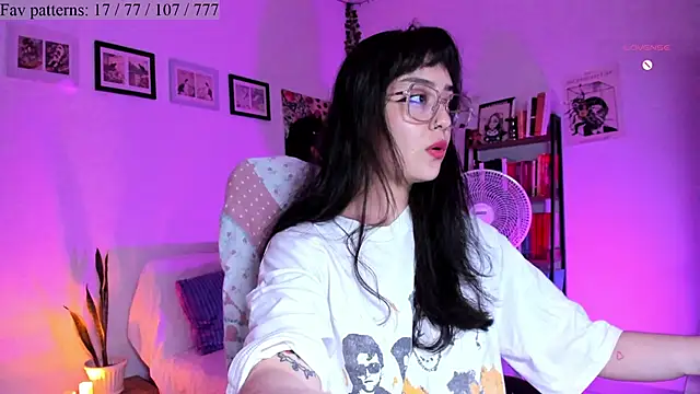 Conlosmichis online show from October 2025 10:53:02 PM