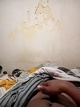 Uncletee112 online show from March 2026 09:33:02 AM