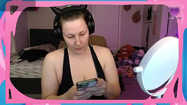 Snapshot of CirqueNoirBlu chatting on September 2025 03:21:01 AM CirqueNoirBlu online show from September 2025 03:21:01 AM