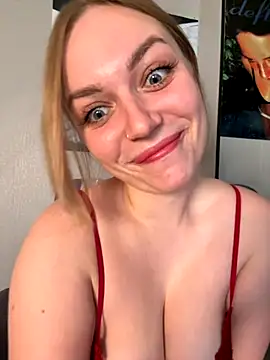 Snapshot of pink8ty chatting on October 2025 11:03:02 PM pink8ty online show from October 2025 11:03:02 PM