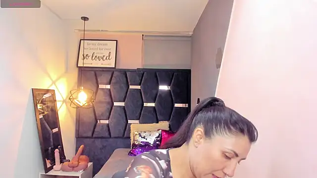 GiaFox  online show from October 2025 03:27:01 AM