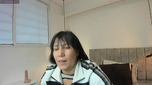 GiaFox  online show from April 2026 08:15:01 PM