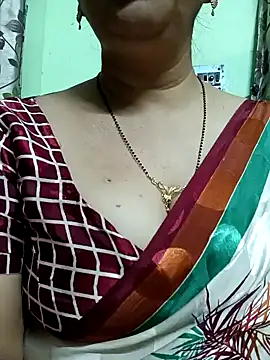 Snapshot of Rosy-B chatting on December 2024 01:28:01 AM Rosy-B online show from December 2024 01:28:01 AM
