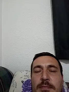 Snapshot of mayk18cm chatting on December 2025 02:18:01 AM mayk18cm online show from December 2025 02:18:01 AM