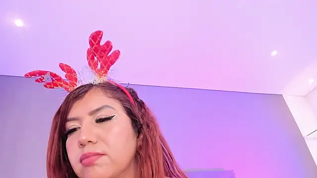 Snapshot of AriaRusso chatting on December 2024 05:16:02 AM AriaRusso online show from December 2024 05:16:02 AM