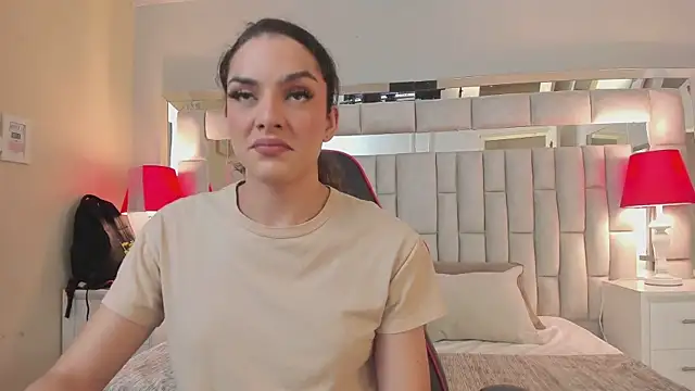 Snapshot of mariiahneedles chatting on October 2025 12:32:02 AM mariiahneedles online show from October 2025 12:32:02 AM