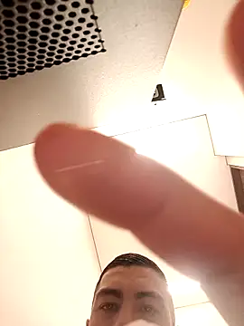 Snapshot of David1997slp chatting on April 2026 04:04:02 PM David1997slp online show from April 2026 04:04:02 PM