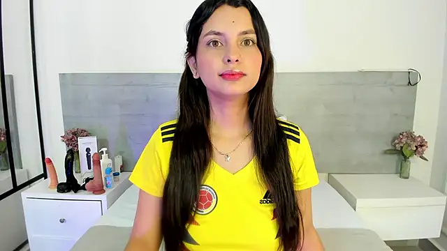 DulceColeman online show from June 2026 11:34:01 AM