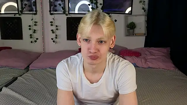 Snapshot of Nick_Win chatting on January 2025 10:37:02 AM Nick Win online show from January 2025 10:37:02 AM