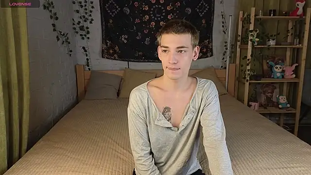 Nick Win online show from October 2025 04:41:01 PM