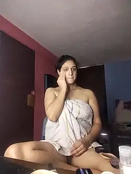 Catalinacandela online show from April 2026 06:25:01 PM