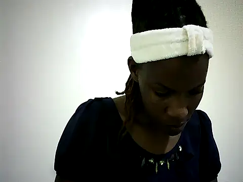 Pierra77 online show from October 2025 07:05:02 AM