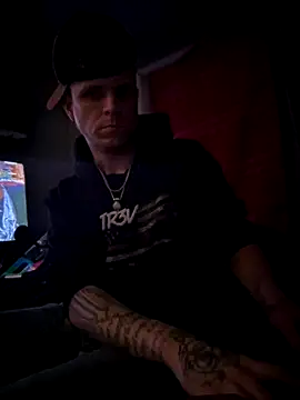 traejddd online show from October 2025 04:46:01 AM