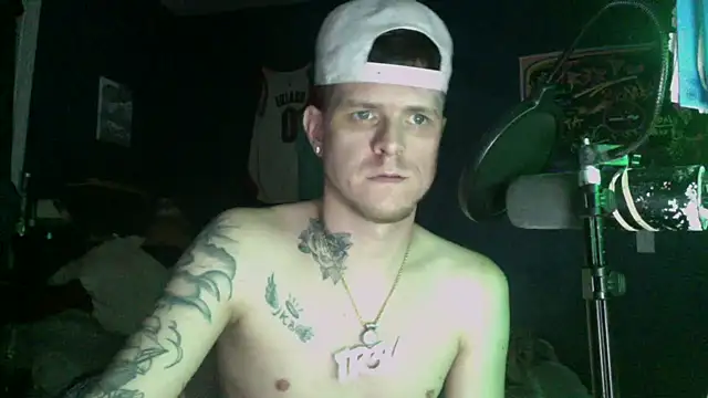 Snapshot of traejddd chatting on April 2026 06:00:02 AM traejddd online show from April 2026 06:00:02 AM