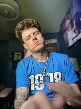 traejddd online show from June 2026 10:01:02 PM