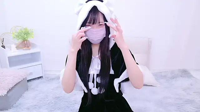 Snapshot of Suzu_ch_xx chatting on December 2024 09:37:01 PM Suzu ch xx online show from December 2024 09:37:01 PM