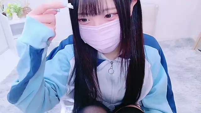 Snapshot of Suzu_ch_xx chatting on January 2025 01:30:01 PM Suzu ch xx online show from January 2025 01:30:01 PM