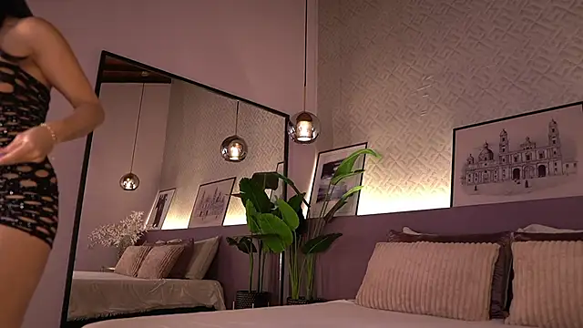 Snapshot of IzzyWild chatting on February 2026 11:44:01 AM IzzyWild online show from February 2026 11:44:01 AM