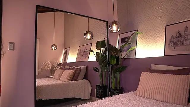 IzzyWild online show from June 2026 11:26:02 AM