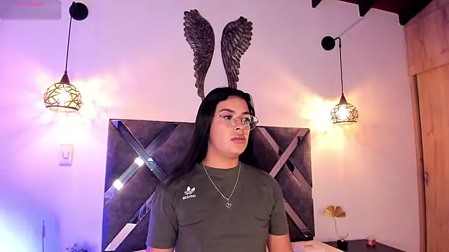 Snapshot of Bianca_zaens2 chatting on September 2025 12:05:02 PM Bianca zaens2 online show from September 2025 12:05:02 PM