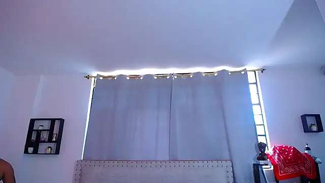 Chiqui milk  online show from March 2025 07:07:02 PM