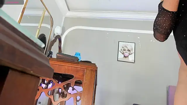 Jimena Grey online show from December 2025 03:33:01 AM