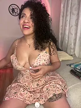 Snapshot of miss_grace_01 chatting on February 2025 08:22:01 AM miss grace 01 online show from February 2025 08:22:01 AM