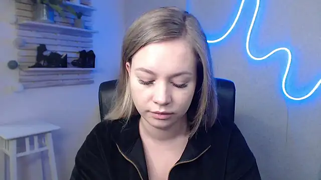 Snapshot of holly_xglam chatting on January 2025 07:24:01 AM holly xglam online show from January 2025 07:24:01 AM