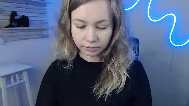 Snapshot of holly_xglam chatting on February 2025 04:33:01 AM holly xglam online show from February 2025 04:33:01 AM