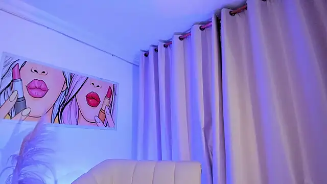 SkiinnyAna online show from November 2025 07:37:01 PM