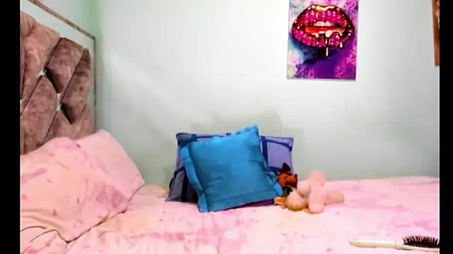 Evilmichellts1 online show from June 2026 12:02:02 AM