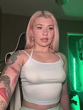 Snapshot of Anour_amour chatting on December 2024 02:56:02 AM Anour amour online show from December 2024 02:56:02 AM