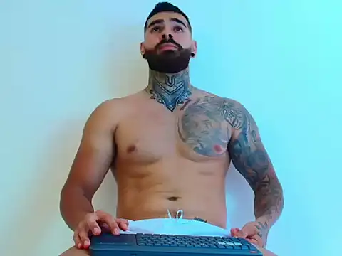 Snapshot of silvano_torres chatting on March 2026 07:10:02 PM silvano torres online show from March 2026 07:10:02 PM