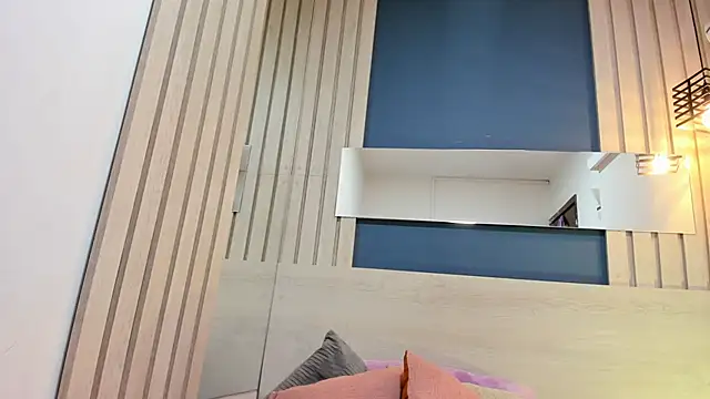 miel gomez online show from October 2025 10:29:02 PM