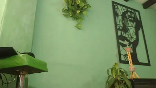 Snapshot of thirstymoonxx chatting on December 2025 07:54:01 PM thirstymoonxx online show from December 2025 07:54:01 PM