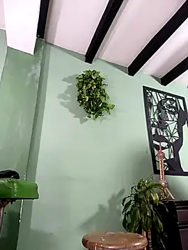 Snapshot of thirstymoonxx chatting on February 2026 05:03:02 AM thirstymoonxx online show from February 2026 05:03:02 AM