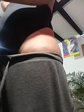 thirstymoonxx online show from June 2026 05:10:02 AM