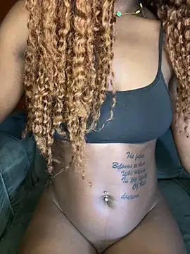 Snapshot of pretty_maliah chatting on March 2026 10:16:01 PM pretty maliah online show from March 2026 10:16:01 PM