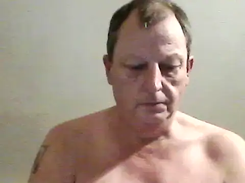 Snapshot of chubbybear2cum chatting on December 2024 04:36:02 AM chubbybear2cum online show from December 2024 04:36:02 AM