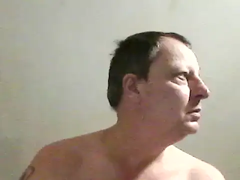 Snapshot of chubbybear2cum chatting on December 2024 11:07:02 PM chubbybear2cum online show from December 2024 11:07:02 PM