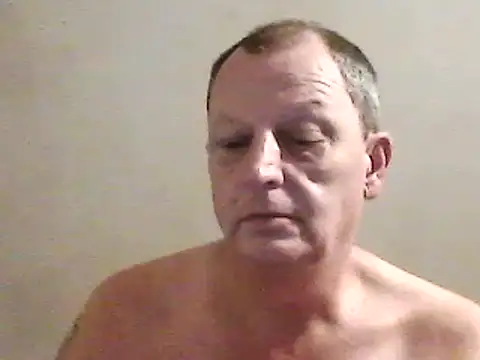 Snapshot of chubbybear2cum chatting on December 2024 03:22:02 AM chubbybear2cum online show from December 2024 03:22:02 AM