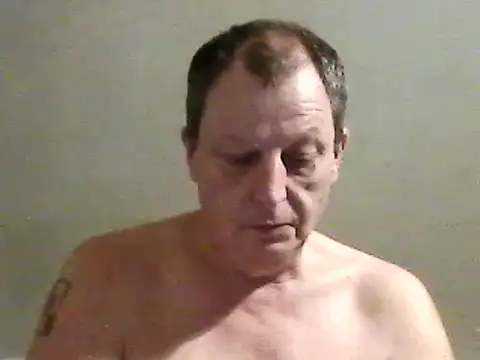 Snapshot of chubbybear2cum chatting on February 2025 04:17:02 AM chubbybear2cum online show from February 2025 04:17:02 AM