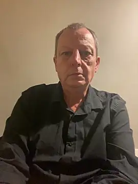 Snapshot of chubbybear2cum chatting on September 2025 02:02:01 AM chubbybear2cum online show from September 2025 02:02:01 AM