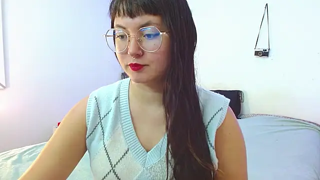 Snapshot of Mily_baker chatting on December 2024 07:18:01 PM Mily baker online show from December 2024 07:18:01 PM