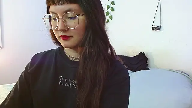 Snapshot of Mily_baker chatting on December 2024 01:05:01 AM Mily baker online show from December 2024 01:05:01 AM