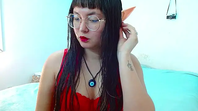 Snapshot of Mily_baker chatting on December 2024 07:22:01 PM Mily baker online show from December 2024 07:22:01 PM