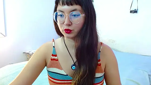 Snapshot of Mily_baker chatting on December 2024 01:15:02 AM Mily baker online show from December 2024 01:15:02 AM
