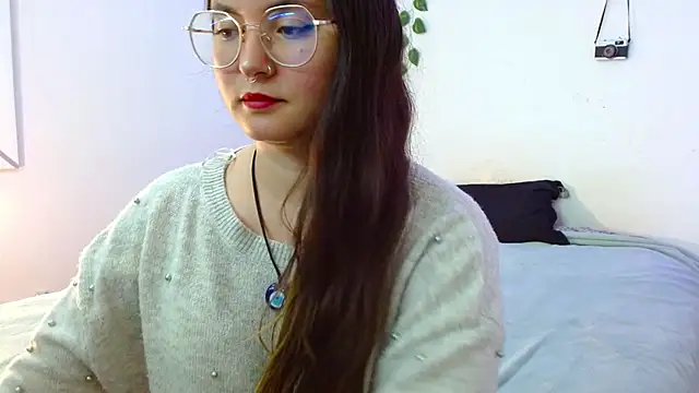 Snapshot of Mily_baker chatting on January 2025 10:30:02 PM Mily baker online show from January 2025 10:30:02 PM